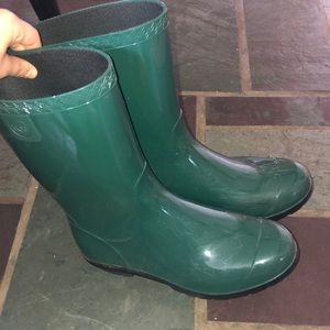 UGG Rainboots
